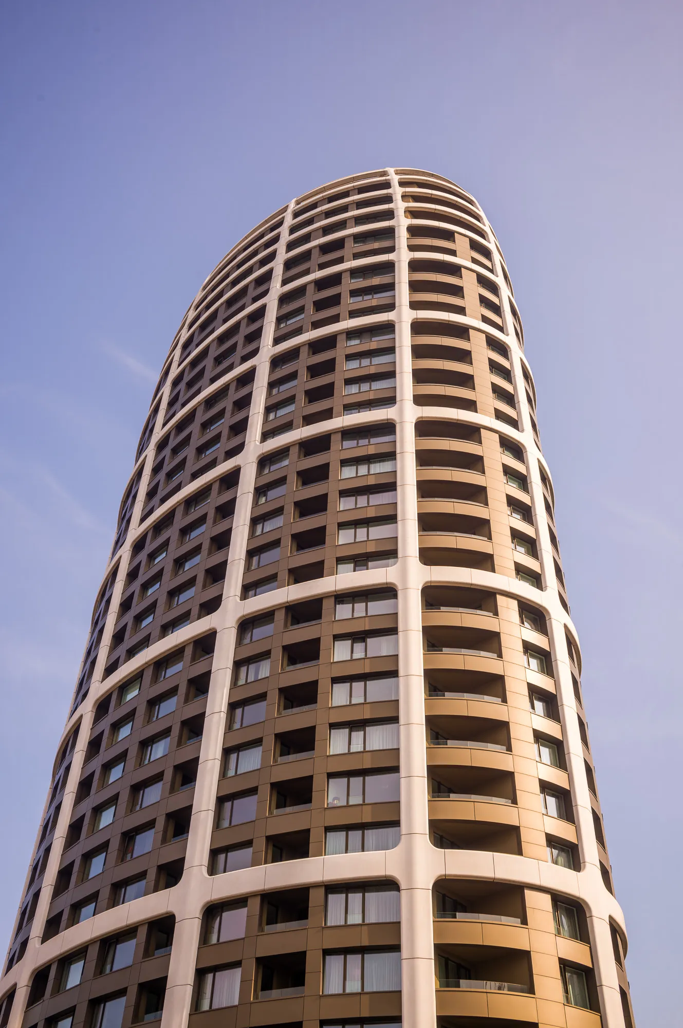 L1007895
